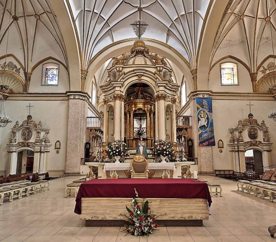 SEMANA SANTA EN SUCRE SEMANA SANTA EN SUCRE